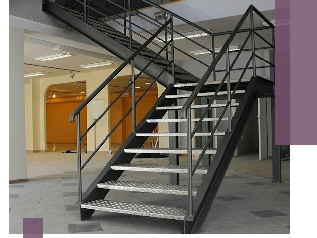 Лестницы для офиса в Глазове: изготовление, монтаж, демонтаж