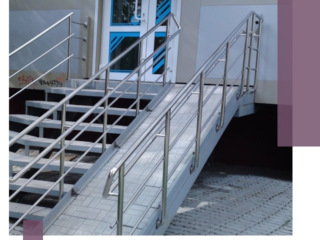 Пандус на крыльцо под ключ в Глазове: монтаж и изготовление