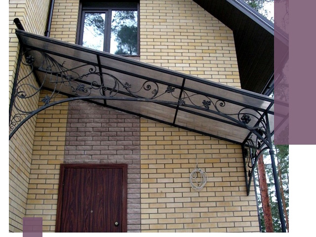 Односкатные козырьки из металла под ключ в Глазове