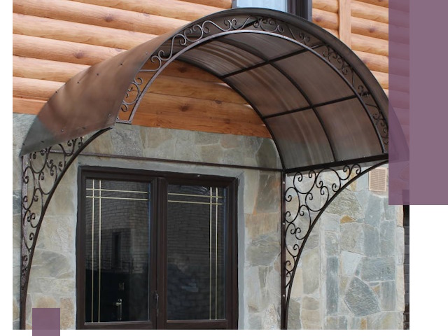 Арочные козырьки под ключ в Глазове: изготовление и монтаж