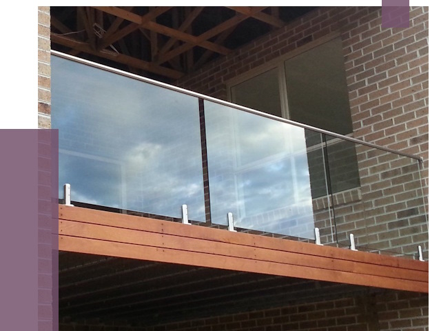 Стеклянные парапеты на крыше и террасе в Глазове от 11478 руб. | ПРОЛЁТ-Глз
